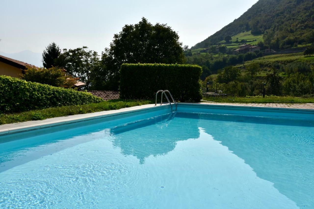 Holiday Apartment Albachiara Tavernola Bergamasca Luaran gambar
