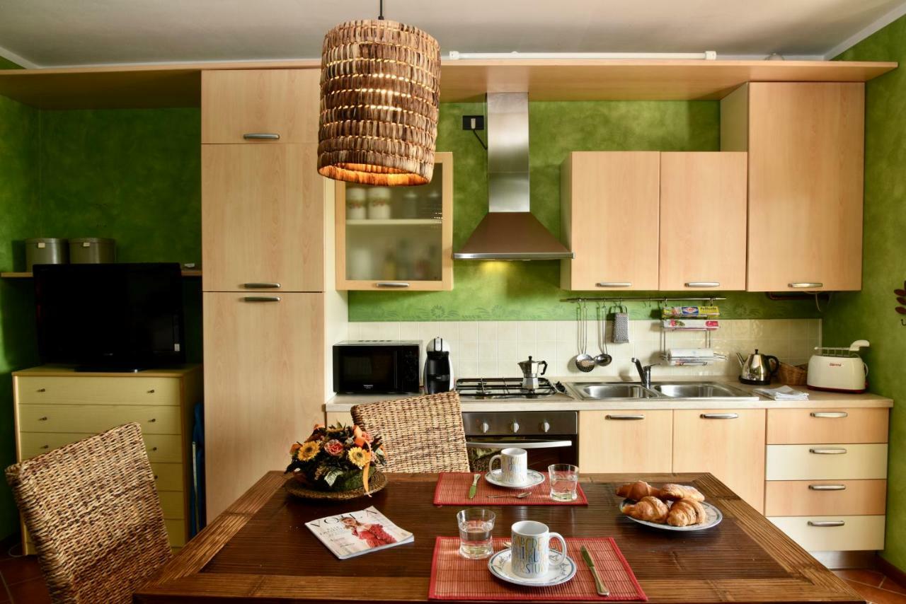 Holiday Apartment Albachiara Tavernola Bergamasca Luaran gambar